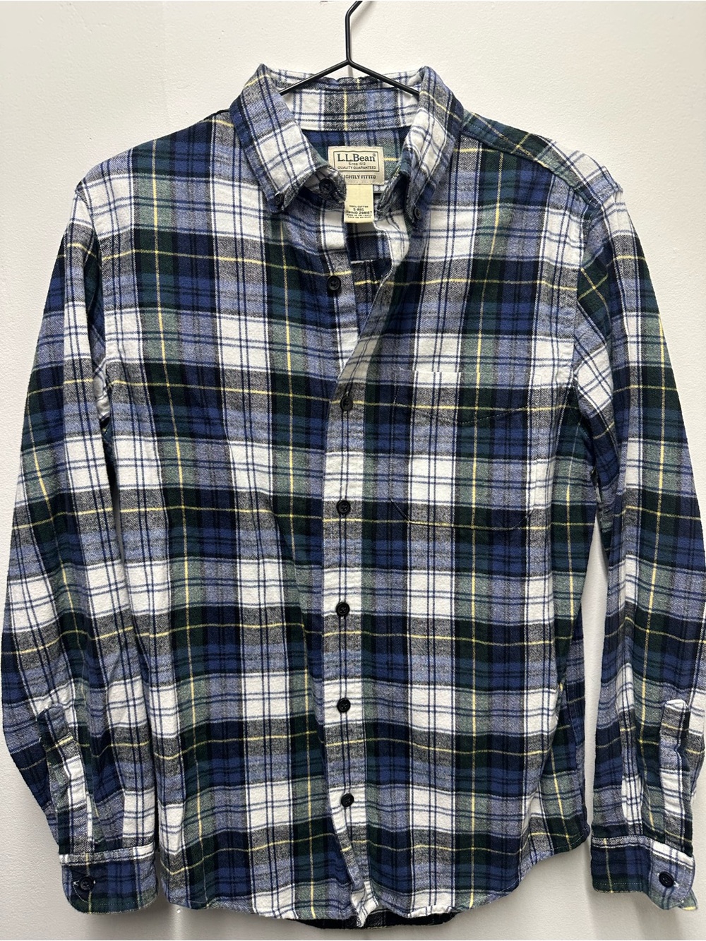 L.L. Bean Men's flannel Navy, White & Green Plaid Button-Down Shirt